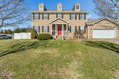 308 Autumn Cir, Bluff City, TN, 37618-1173 | Card Image