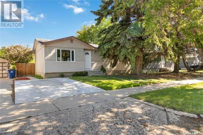 2702 33rd St W, House other with 3 bedrooms, 1 bathrooms and null parking in Saskatoon SK | Image 3