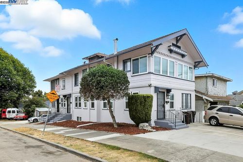 2138 19th Ave, Oakland, CA, 94606 | Card Image