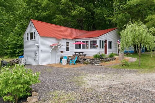 1 Basin Brook Rd, Rumney, NH, 03266-3100 | Card Image