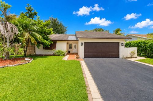 9510 Affirmed Ln, Boca Raton, FL, 33496-1812 | Card Image
