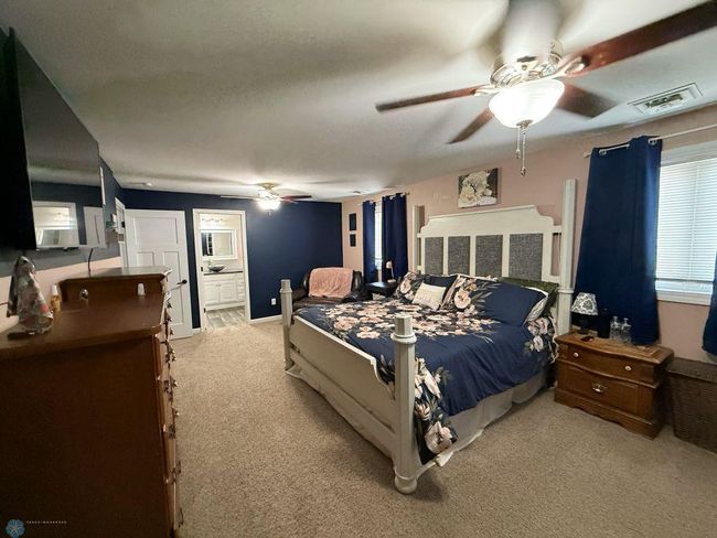 Primary Bedroom | Image 15