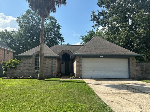 8730 Pines Place Dr, Humble, TX, 77346-2358 | Card Image