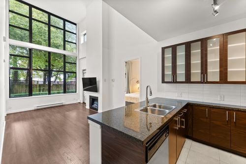 4-2355 Madison Ave, Burnaby, BC, V5C0B3 | Card Image