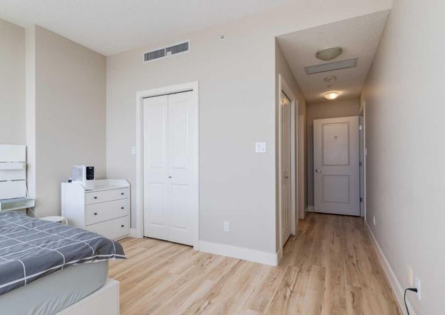 2105 - 77 Spruce Pl Sw, Condo with 2 bedrooms, 2 bathrooms and 1 parking in Calgary AB | Image 17