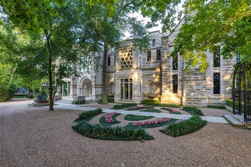 107 Timberwilde Ln, Houston, TX, 77024-6947 | Card Image