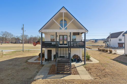 222 Fairway Villa Ln, Decaturville, TN, 38329-1502 | Card Image