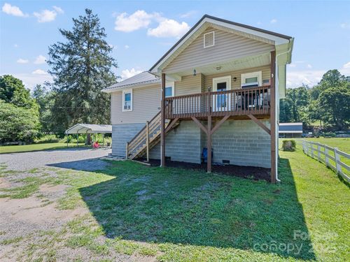5107 Pisgah Dr, Canton, NC, 28716-2379 | Card Image
