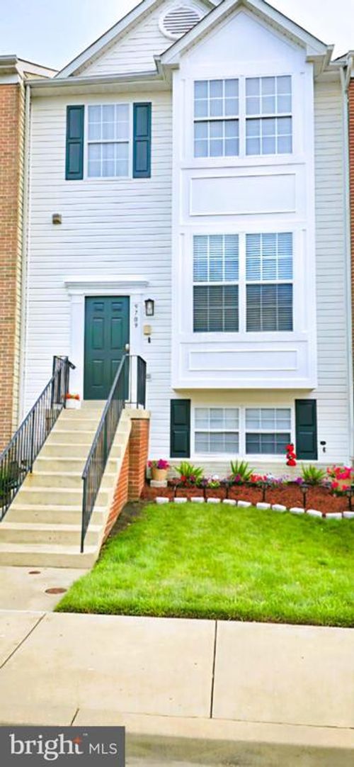 9709 Woodyard Cir, Upper Marlboro, MD, 20772-4391 | Card Image