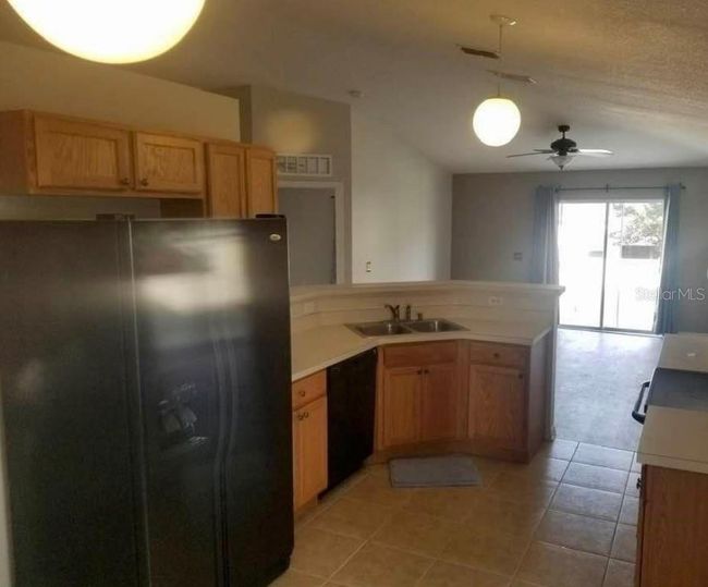 2113 Aitkin Loop, House other with 3 bedrooms, 2 bathrooms and null parking in Leesburg FL | Image 5