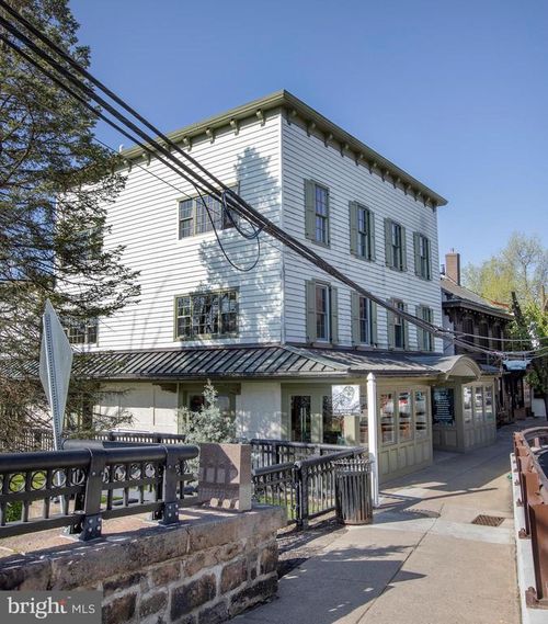 3e-15 E Bridge St, NEW HOPE, PA, 18938-1331 | Card Image