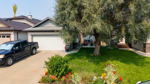 126 Dorothy Gentleman Cres N, Lethbridge, AB, T1H5N9 | Card Image