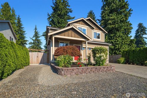 2-8313 Upper Ridge Rd, Everett, WA, 98203-6202 | Card Image