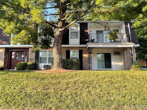 unit-b-800 Dumont Pl, Saint Louis, MO, 63125-2614 | Card Image