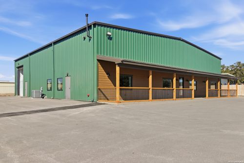 262 Kings Ranch Rd, Bandera, TX, 78003-5257 | Card Image