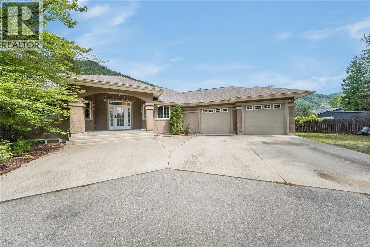 Residential in Castlegar