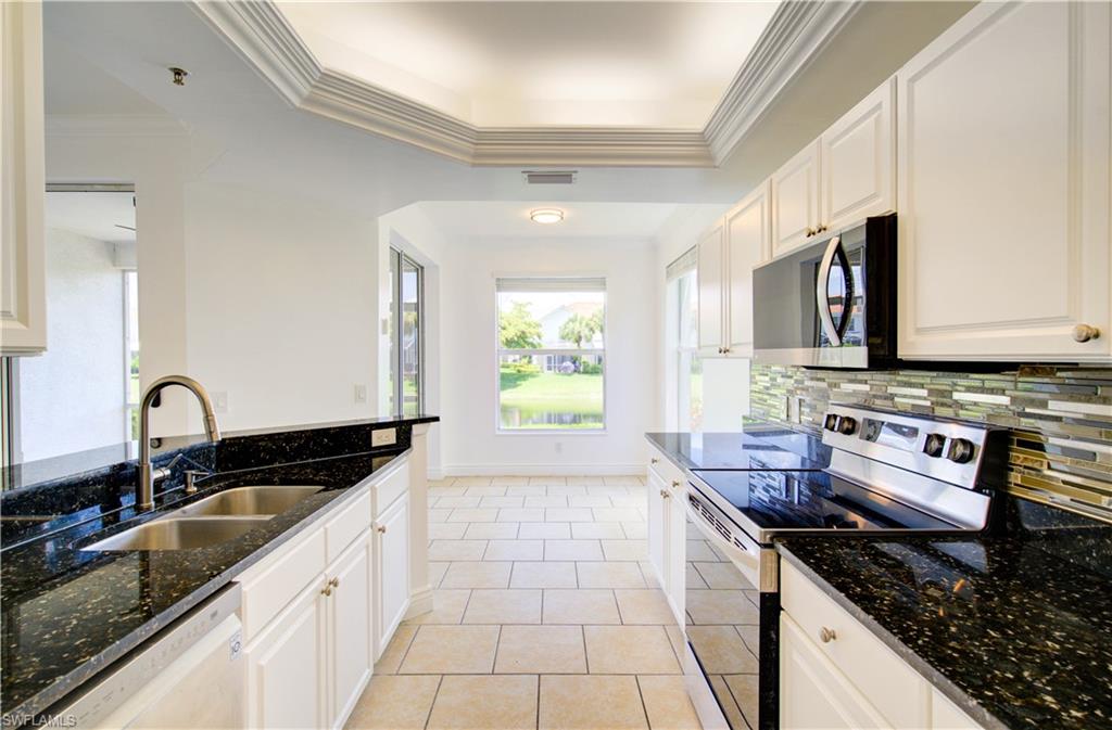 Residential in NAPLES 3