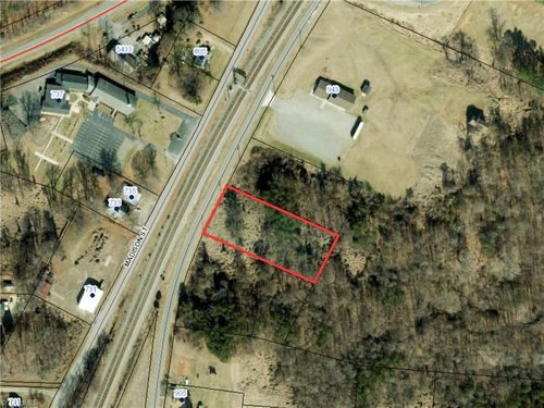 tract-b-00 Ne Market St, Reidsville, NC, 27320 | Card Image