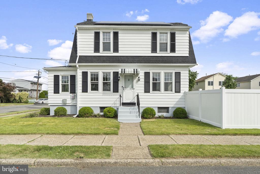 Residential in BURLINGTON 2