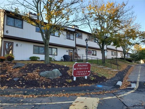 unit-6d-27 Crows Nest Ln, Danbury, CT, 06810-2007 | Card Image
