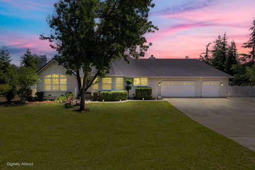 13087 Spring Lake Street, Redding, CA, 96003 | Card Image