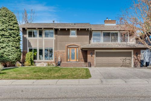 788 Parkridge Dr Se, Calgary, AB, T2J5E9 | Card Image