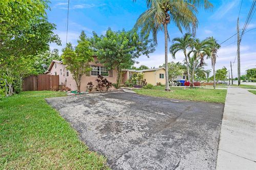 6860 Sw 18th Ct, North Lauderdale, FL, 33068-4326 | Card Image