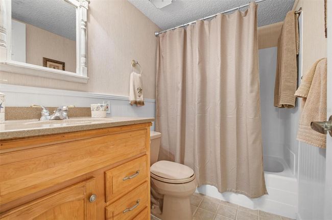 9527 Azure Cv, Condo with 3 bedrooms, 2 bathrooms and null parking in BRADENTON FL | Image 27