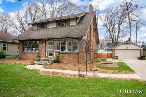 587 S Shore Dr, Holland, MI, 49423-4510 | Card Image