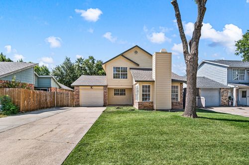 4640 Waterway Dr N, Fort Worth, TX, 76137-1530 | Card Image