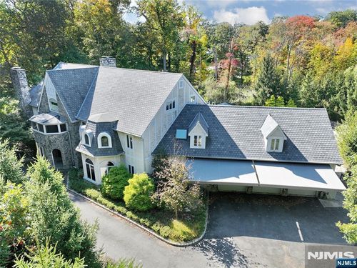 9 Cameron Rd, Saddle River, NJ, 07458-2935 | Card Image