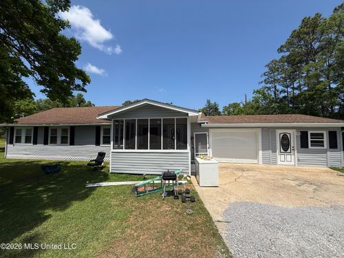 7204 Coda Rd, Moss Point, MS, 39562-6358 | Card Image