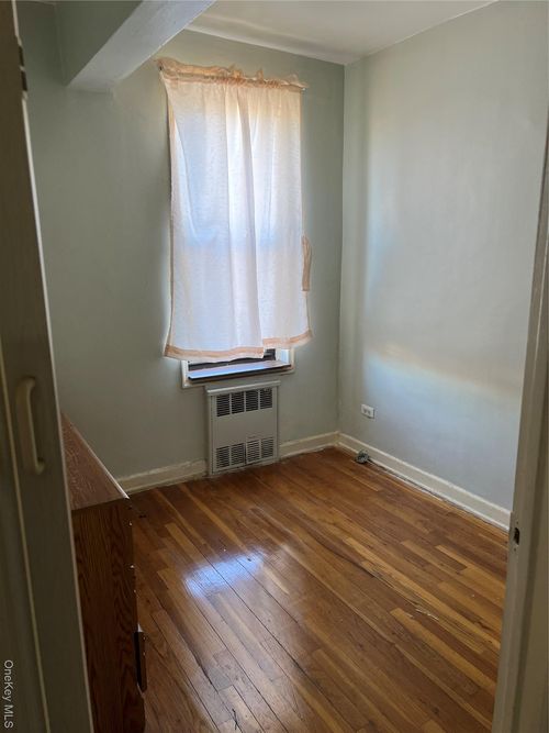 apt-6h-84 51st Ave, Elmhurst, NY, 11373-5846 | Card Image