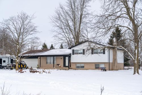 77000 Brown Rd, Bruce Twp, MI, 48065-2100 | Card Image