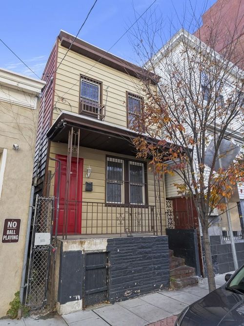 707 Sip St, Union City, NJ, 07087-2410 | Card Image