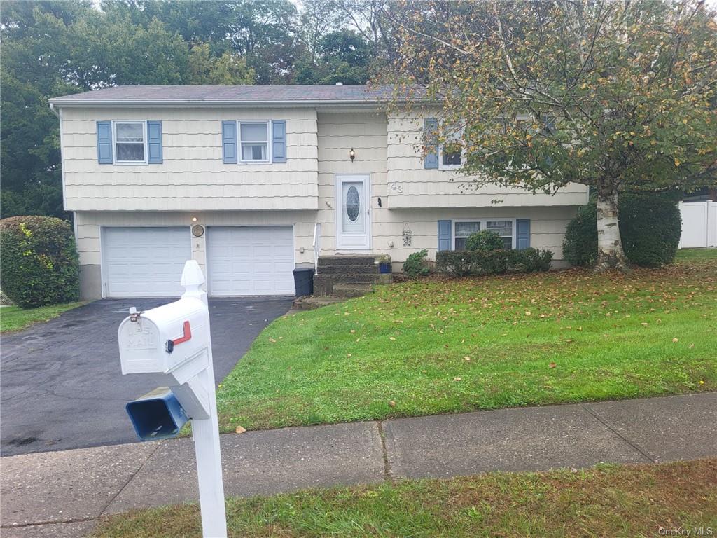 Half Hollow Turn , Monroe, NY 10950