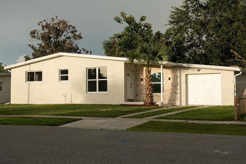 2464 Warne St, PORT CHARLOTTE, FL, 33952-4371 | Card Image