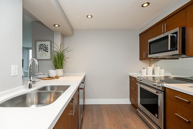 1703 - 289 Drake Street, Condo with 2 bedrooms, 2 bathrooms and 2 parking in Vancouver BC | Image 6