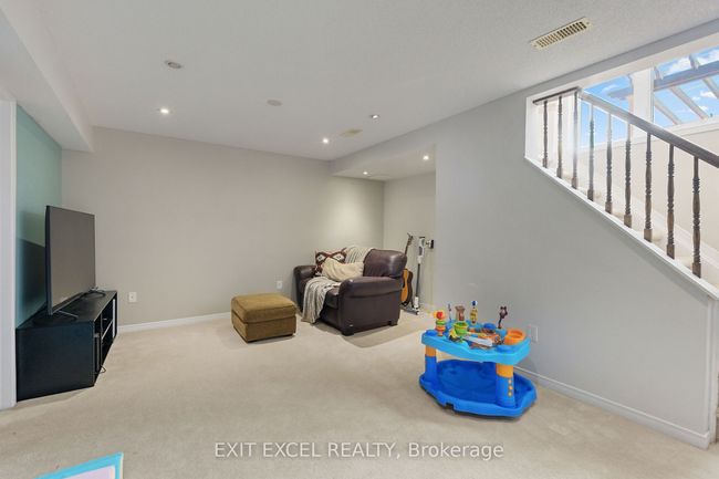 1509 Demeter St, House attached with 3 bedrooms, 2 bathrooms and 2 parking in Orleans ON | Image 26