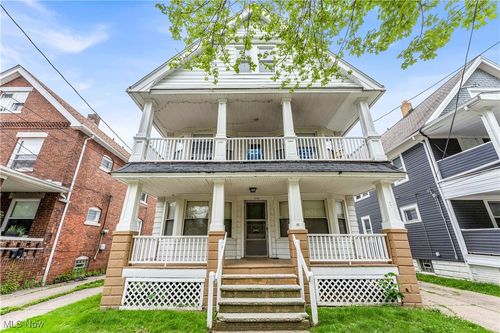 apt-2-2085 Robin St, Lakewood, OH, 44107-7239 | Card Image