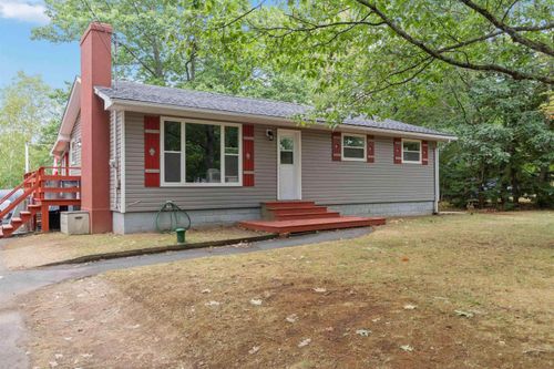 1403 Princess Cres, Coldbrook, NS, B4R1B2 | Card Image