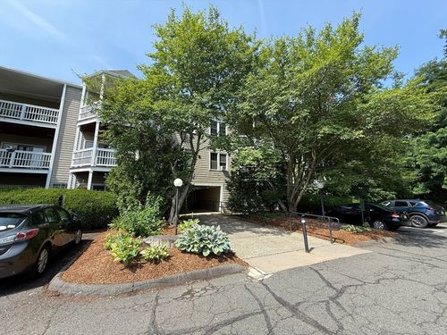 108-23 Randolph Pl, Northampton, MA, 01060-3949 | Card Image