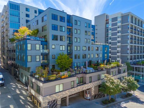 apt-224-81 Clay St, Seattle, WA, 98121-4117 | Card Image