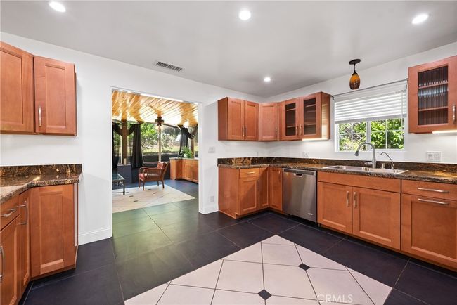 MAIN HOUSE KITCHEN | Image 29