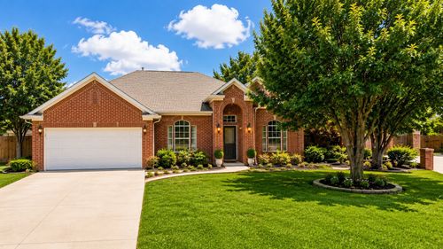 1202 Dorset Ct, Arlington, TX, 76001-7869 | Card Image