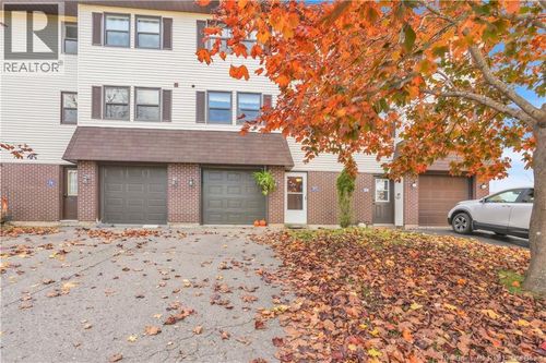 21 Hillsview Cres, Rothesay, NB, E2E3N5 | Card Image