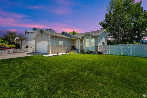1127 W Monticello Ln, Murray, UT, 84123-7635 | Card Image