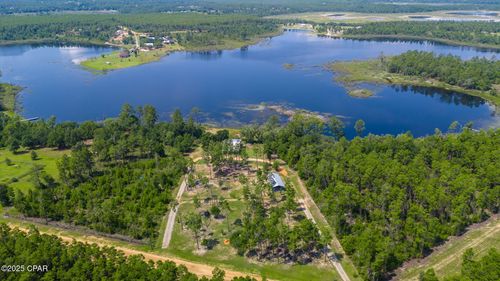 4832 Lake Ridge Rd, Chipley, FL, 32428-3687 | Card Image