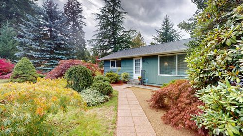 445 Sunnyhill Rd W, Bremerton, WA, 98312-3111 | Card Image