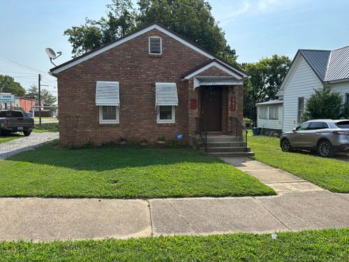 207 S Washington St, Mc Leansboro, IL, 62859-1138 | Card Image